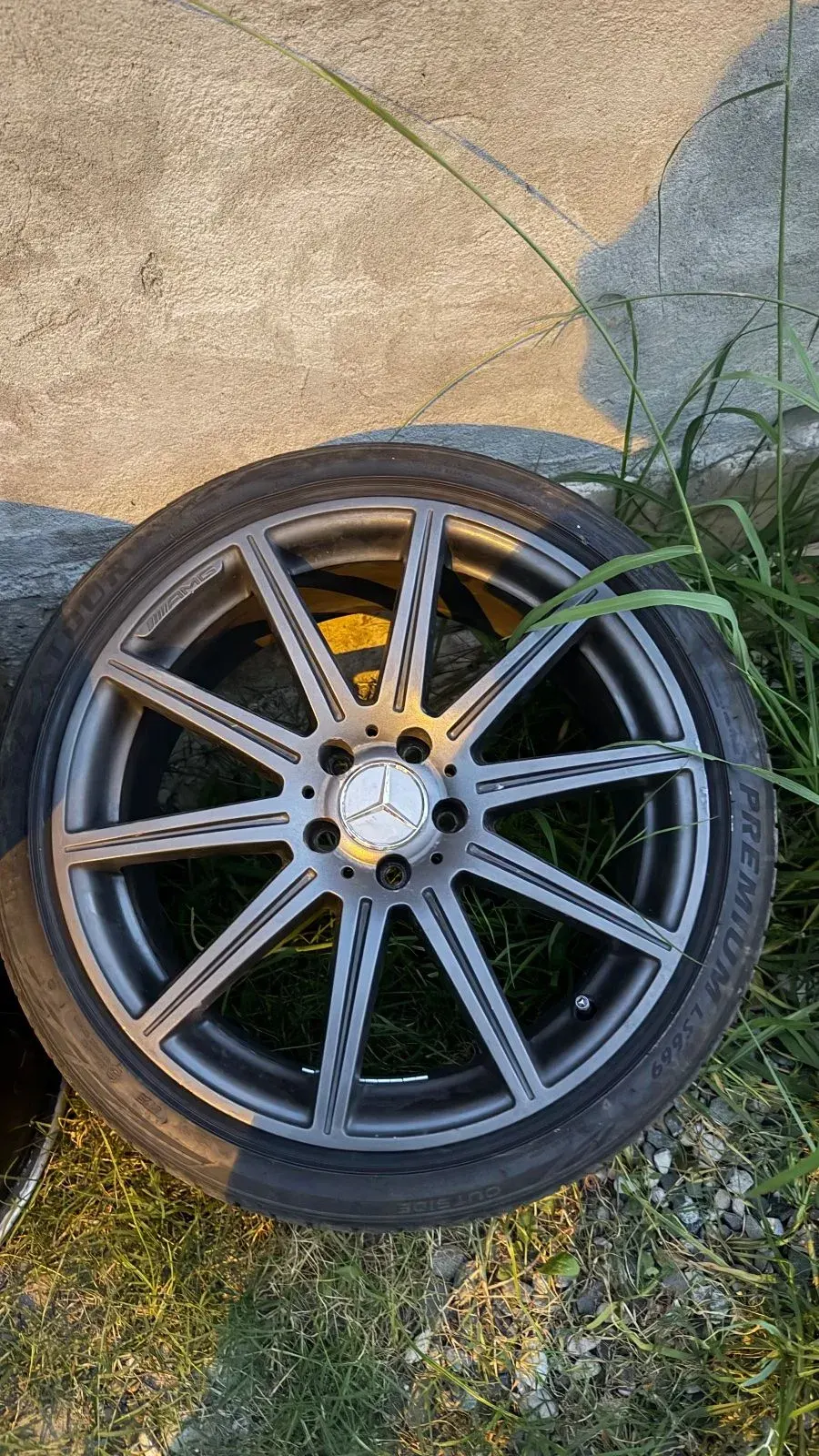 R19 Mercedes